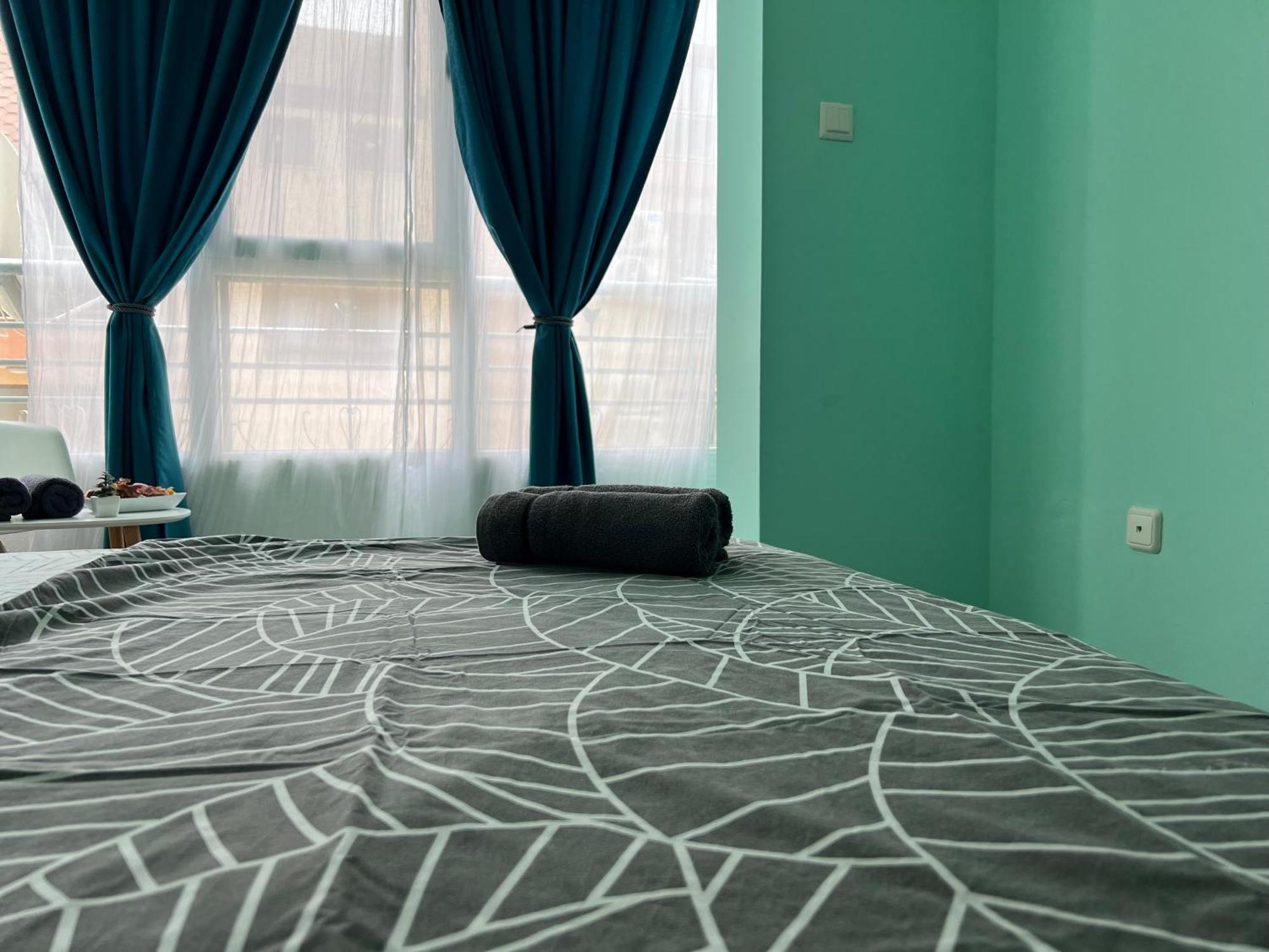 Sea Garden Apartment Varna Bagian luar foto