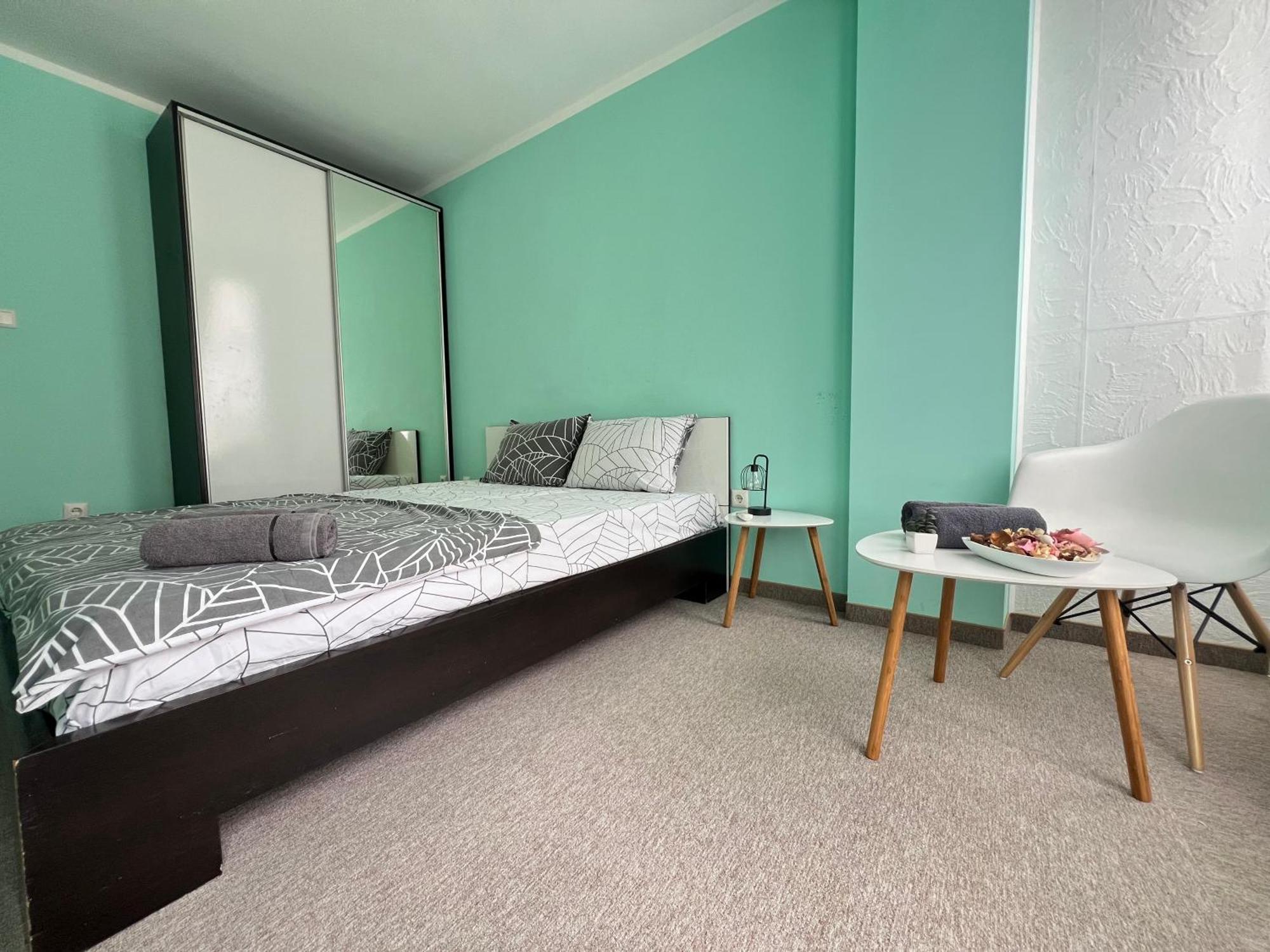 Sea Garden Apartment Varna Bagian luar foto